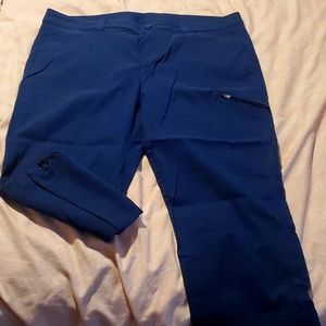 Eddie Bauer Cropped Pants